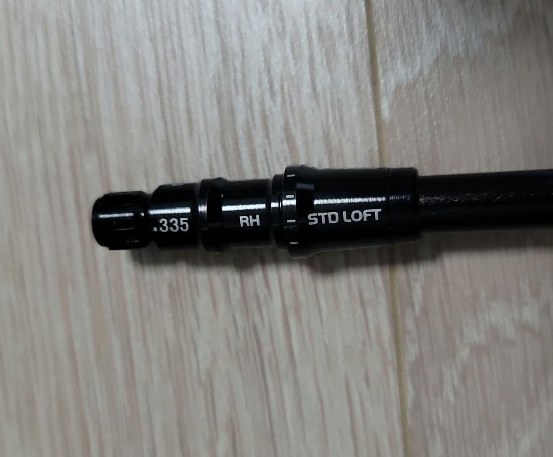 テーラーメイドスリーブ付き　ツアーAD CQ5-S ドライバー用