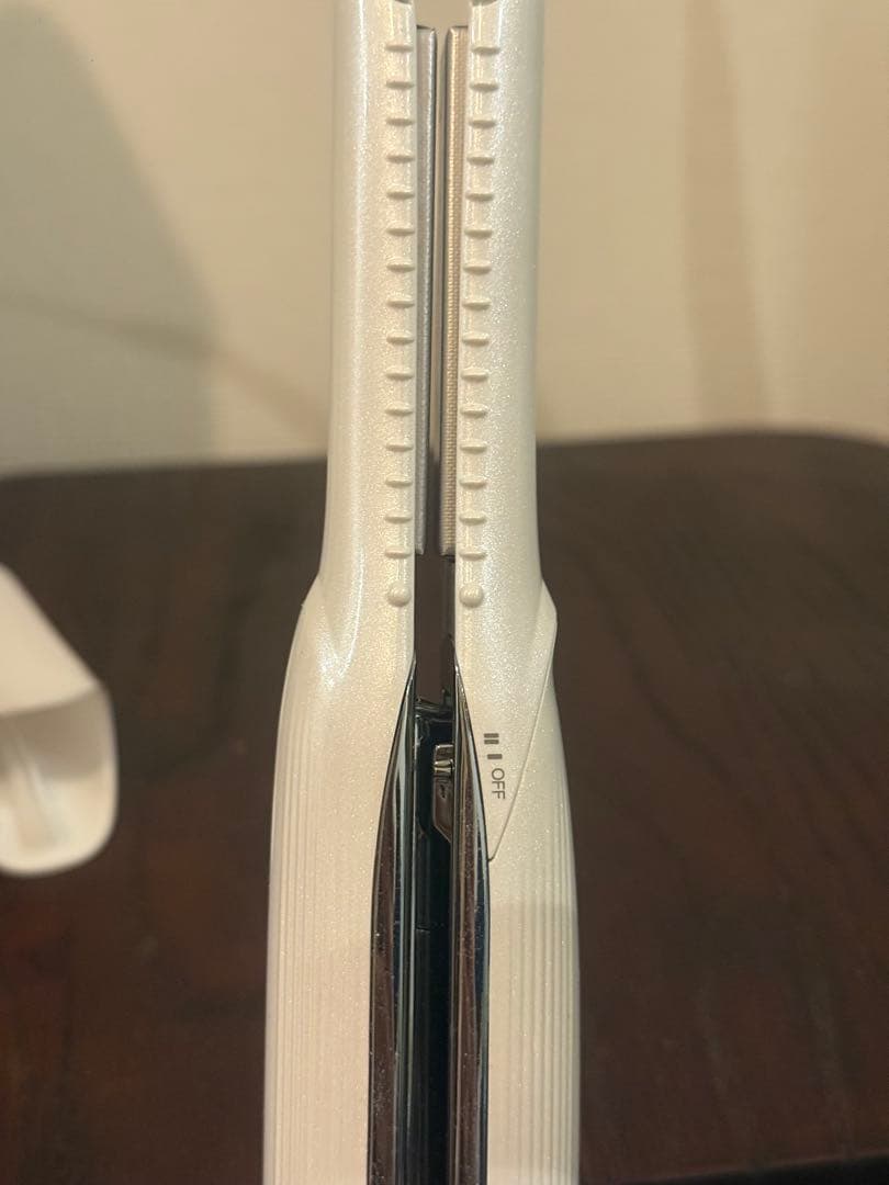 美品✨【ReFa】フィンガーアイロン/ホワイト