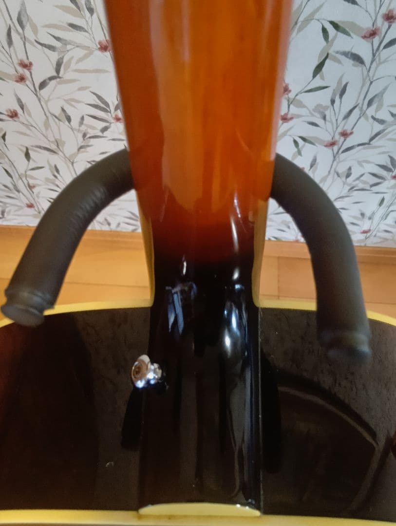 Epiphone John Lenon EJ-160Eの出品。