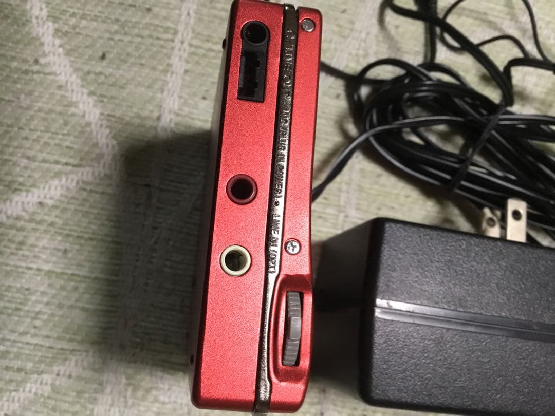 美品 SONY MZ-R900 WALKMAN ソニー MDウォークマン 赤