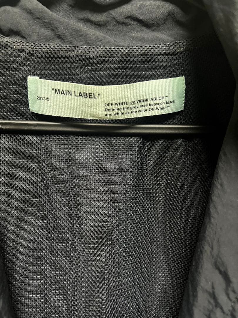 Off-White 黒 トラックジャケット