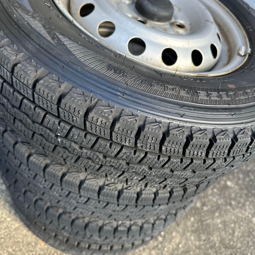 145/R12 スタッドレス23年製 ハイゼットやキャリートラック等タイヤセット
