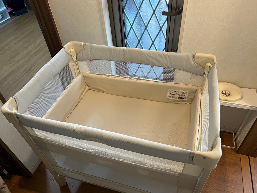 アップリカ ココネルエアーAB ホワイトグレー