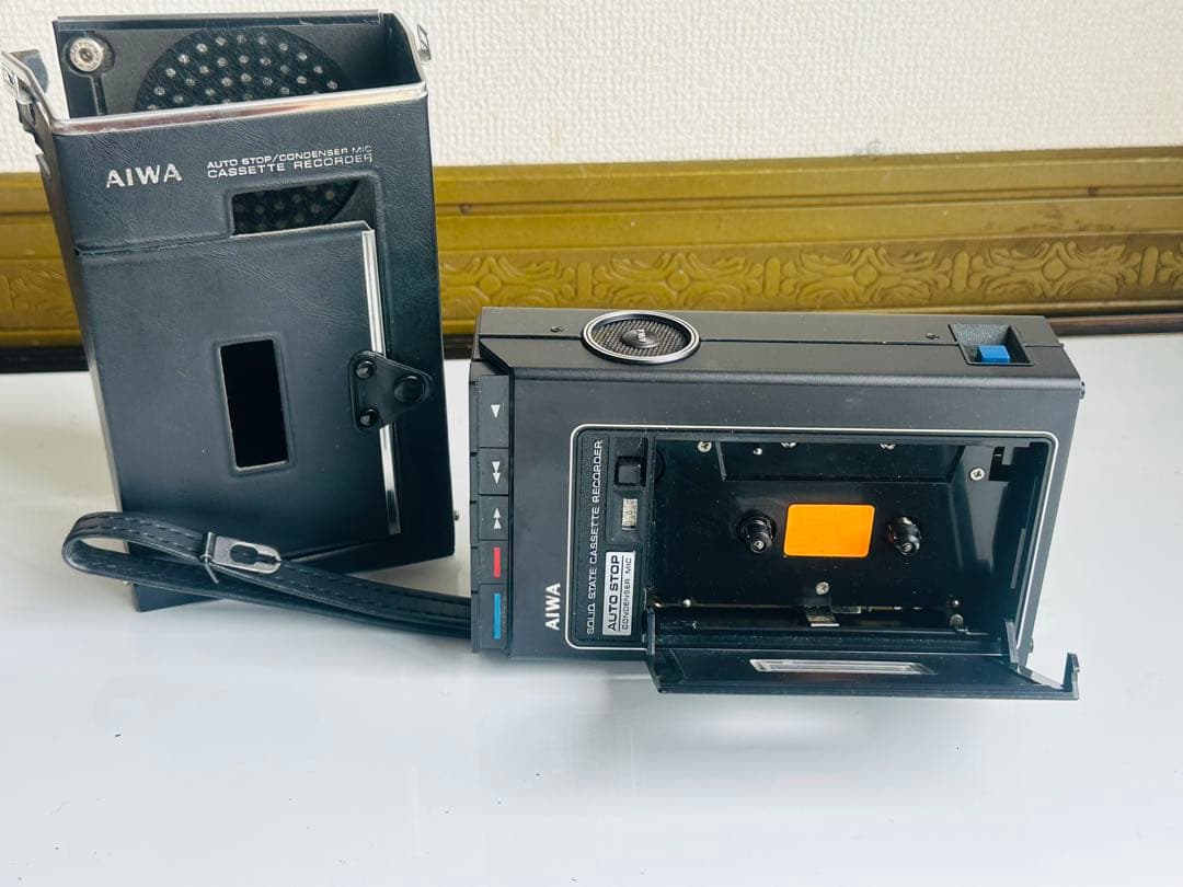 AIWA ポータブルカセットプレーヤーTP 747B