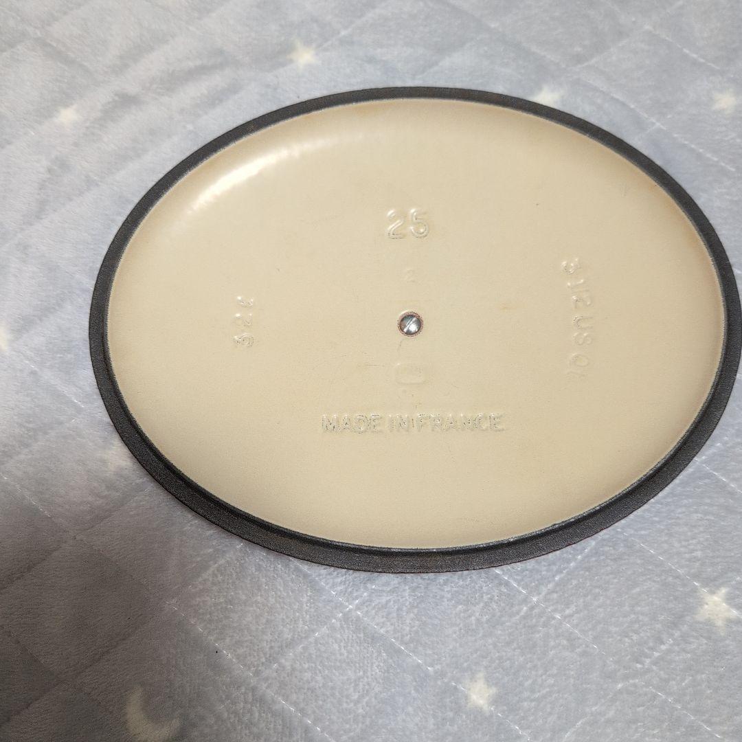 LE CREUSET 25センチ　オーバル 人気カラーチェリーレッド