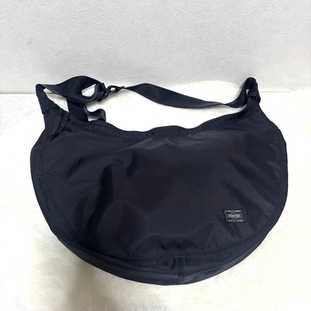 美品　ポーター　吉田カバン　ハーフムーン　三日月型　ショルダーバッグ　大容量