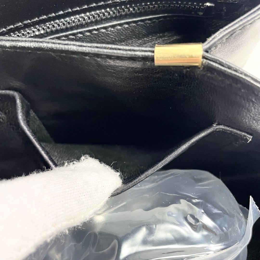 セリーヌ ショルダーバッグ 馬車金具 カーフレザー ブラック 黒 大容量 多機能