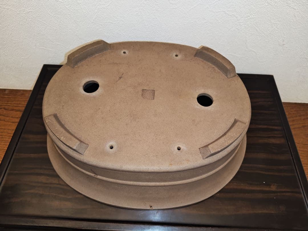 中型〜大型 陶器製 楕円形盆栽鉢 黄土茶色　落款あり