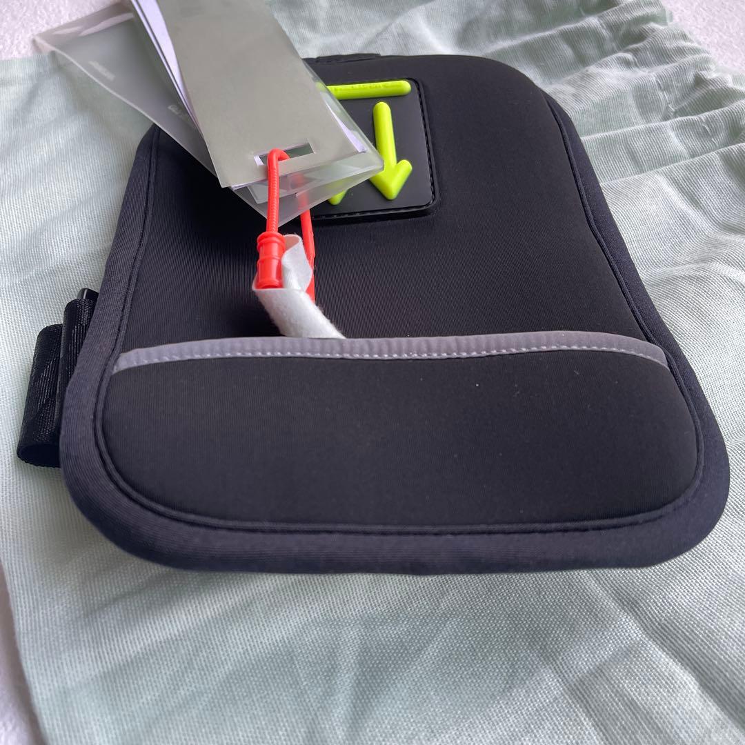 Off-White オフホワイト ポーチ　ARM　Pouch　ミニバック