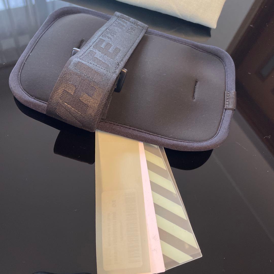 Off-White オフホワイト ポーチ　ARM　Pouch　ミニバック
