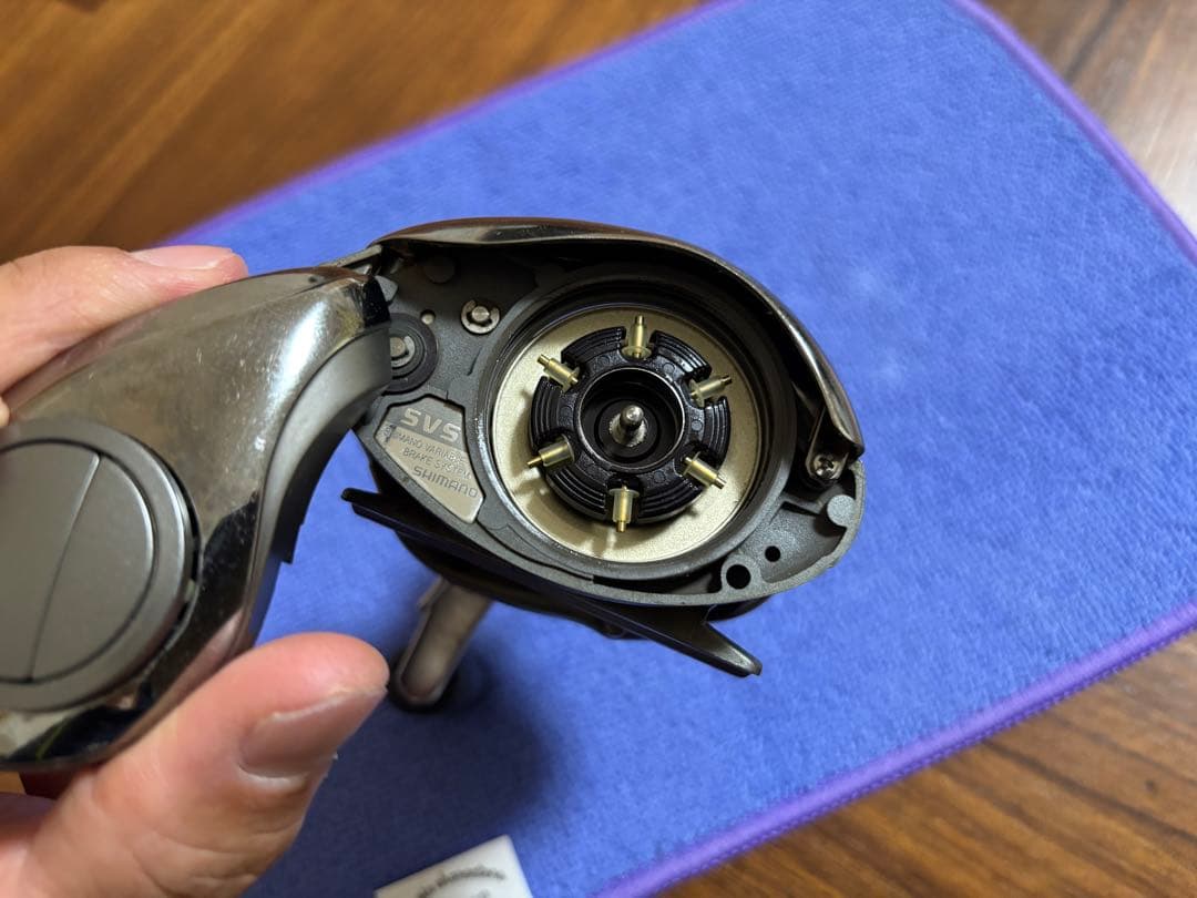 ベイトリール 初代アンタレス 右巻き RH220