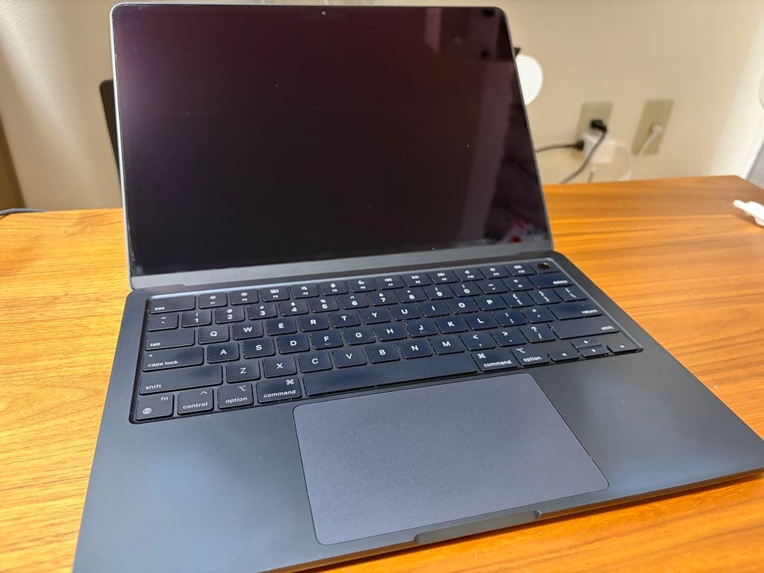 Apple MacBook Air 13インチ M3 2024