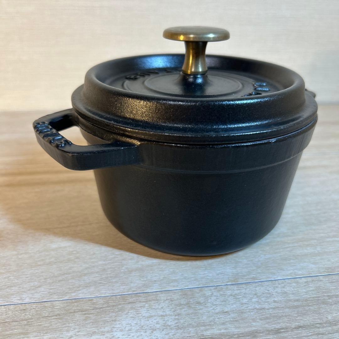 staub ストウブ　ココットラウンド　12cm ブラック　両手鍋　鍋