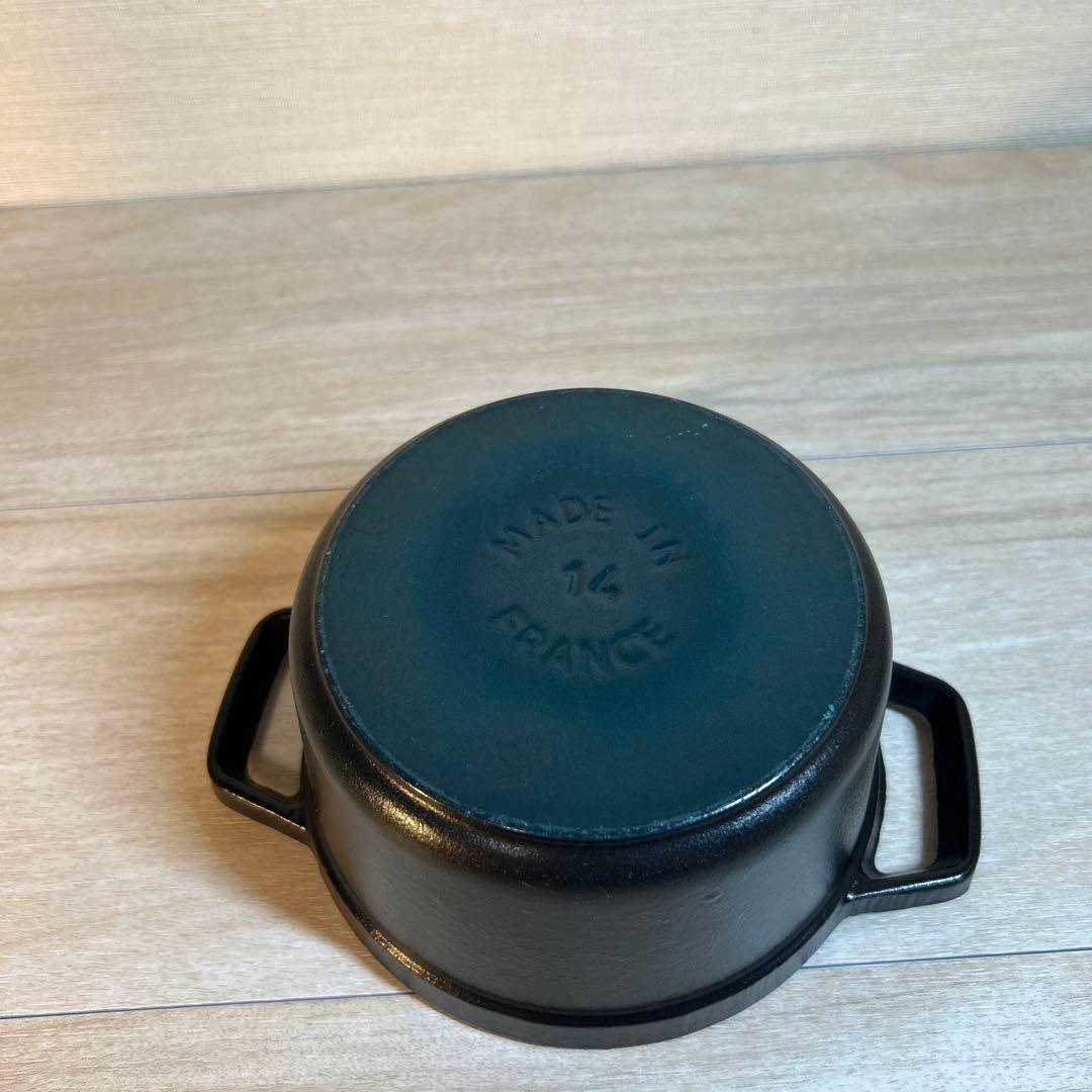 staub ストウブ　ココットラウンド　12cm ブラック　両手鍋　鍋