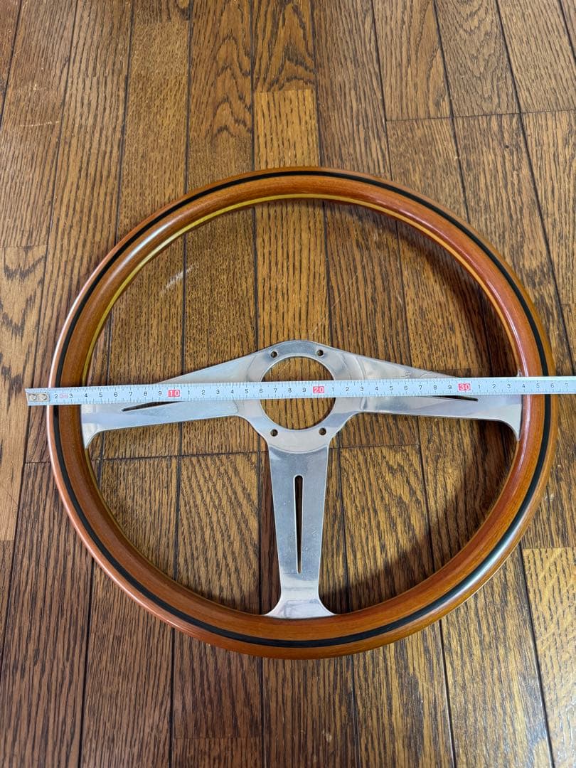 希少　ナルデイ　ステアリング　36ミリ　ウッド