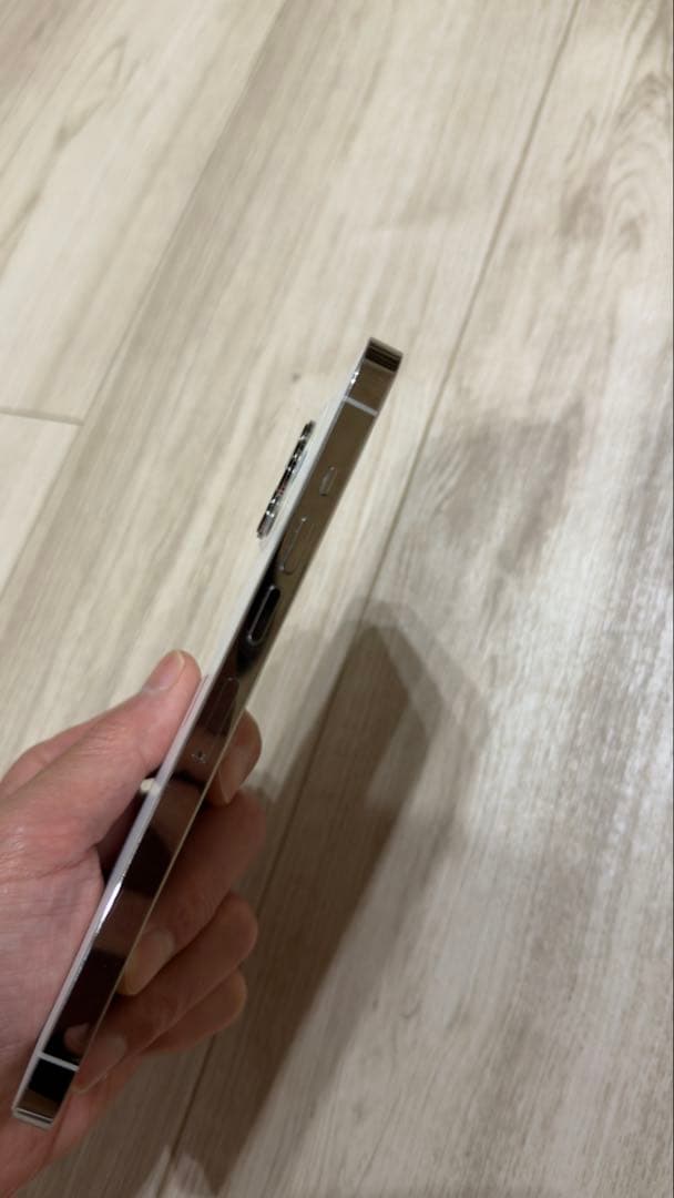 美品 Apple iPhone13 Pro Max シルバー 本体 SIMフリー