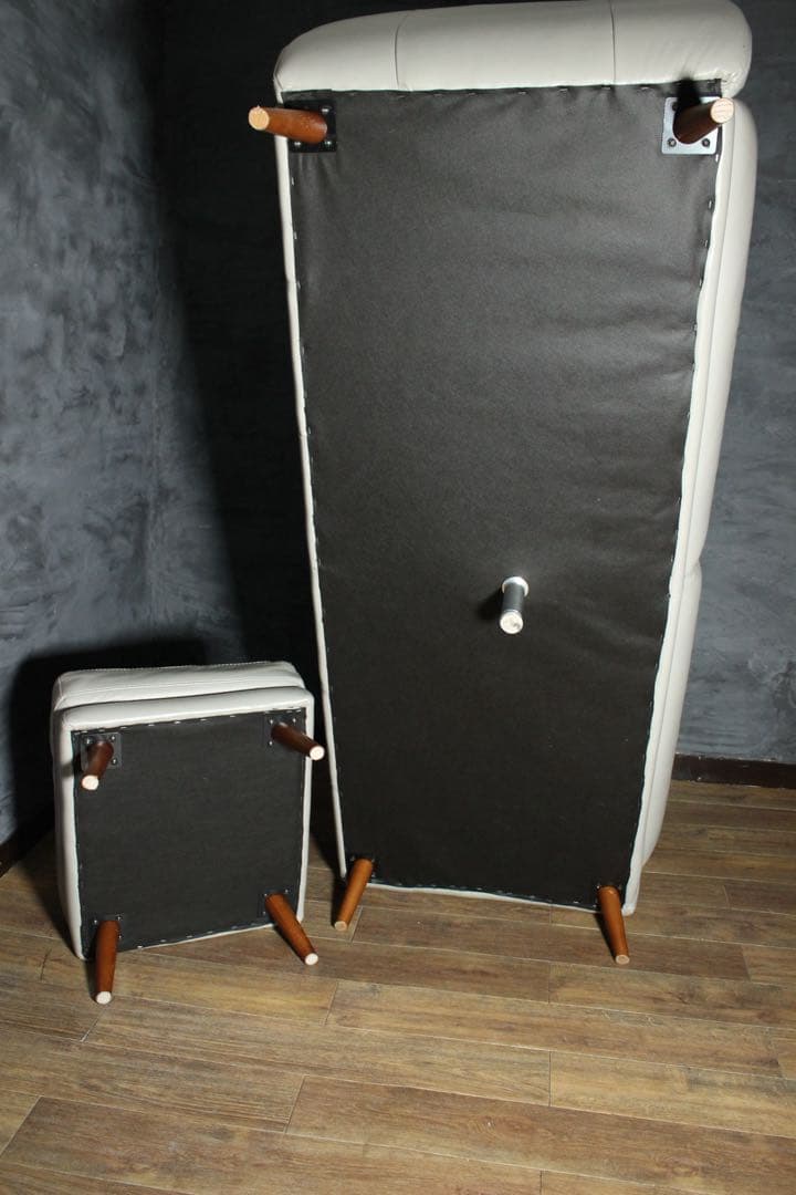 首都圏送無料〜IDC OTSUKA L/S 30万本革3人掛けソファ　オットマン