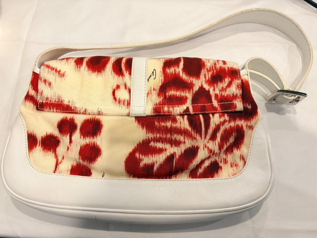 GUCCI ジャッキー ショルダーバッグ フラワーパターン