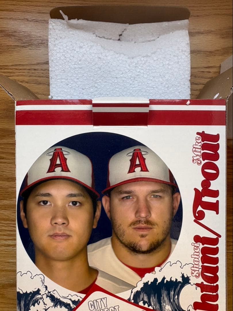 ドジャース＆ワンピースカード＋麦わら帽子、バブルヘッド、ANA限定ピン大谷シャツ