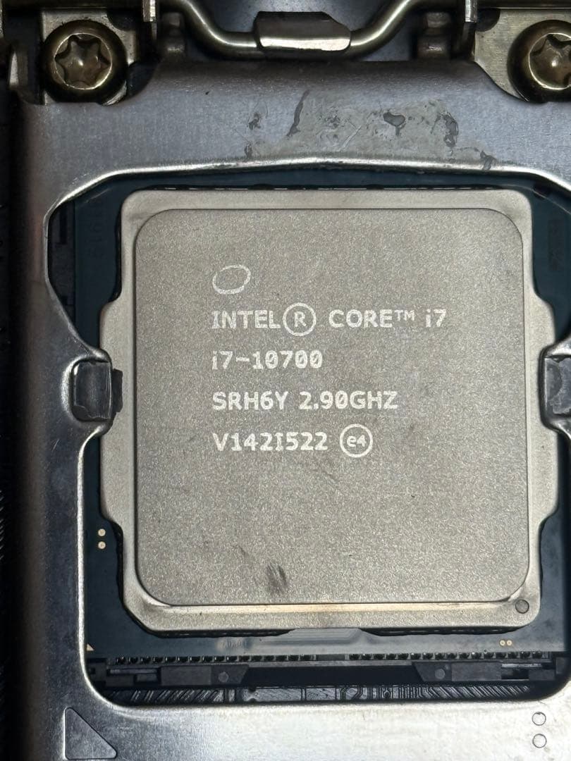 中古　TUF GAMING B560M-E +CPU i7 10700セット