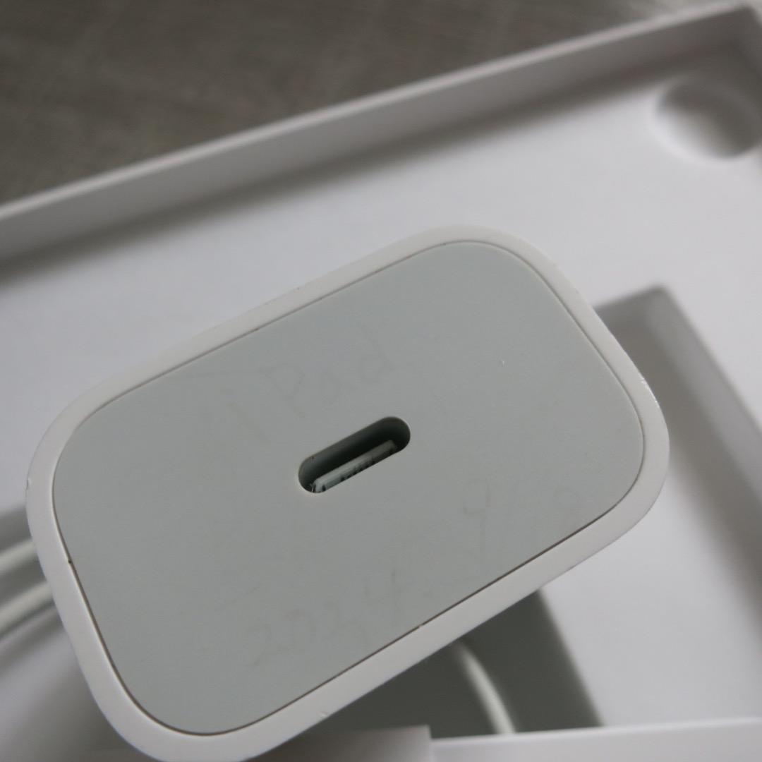 バッテリー100% iPad Air M1チップ（第5世代）64GB Wi-Fi