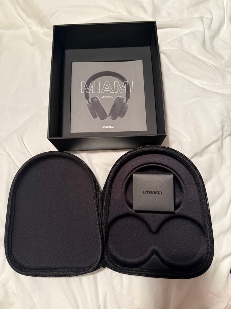 urbanista MIAMI ノイキャンワイヤレスヘッドホン ブラック