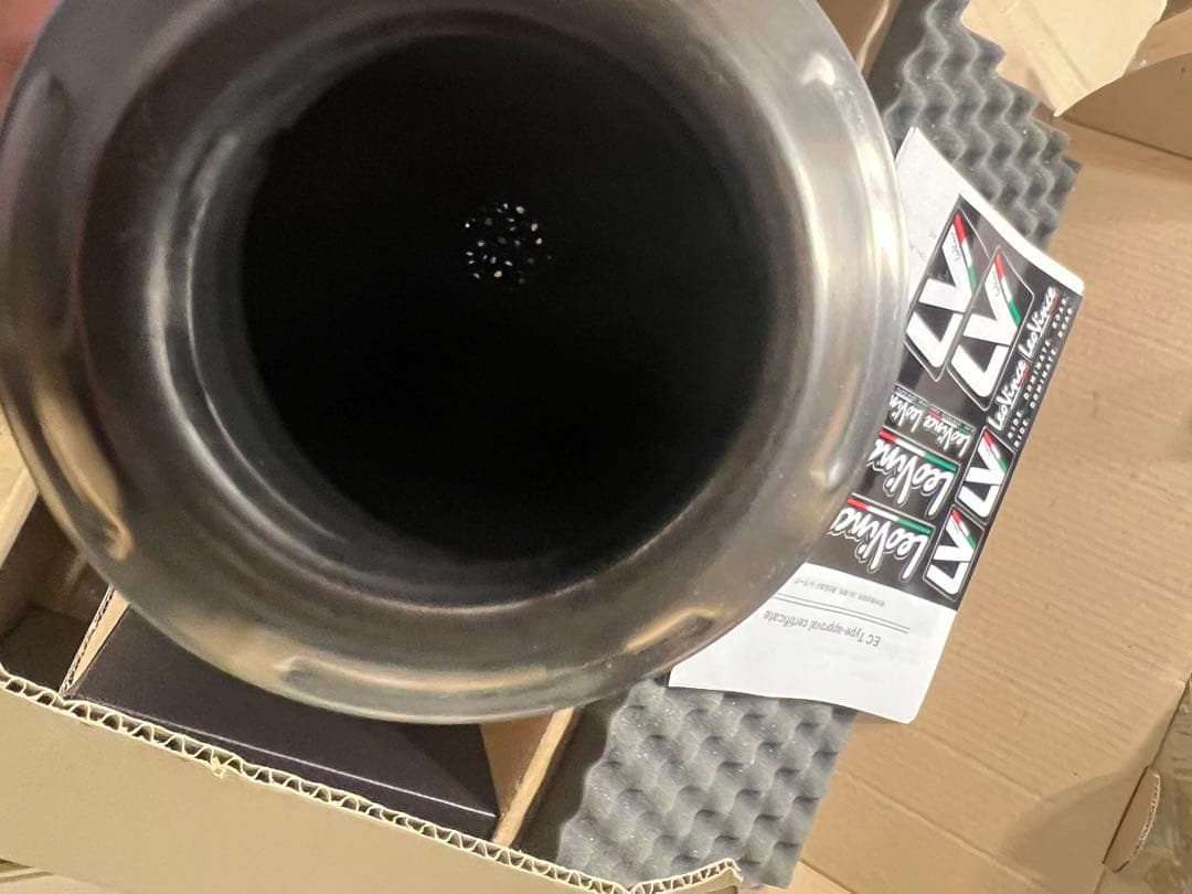 ヤマハ　XJR1300 FI 07〜17 XJR1300C マフラー　レオビンチ