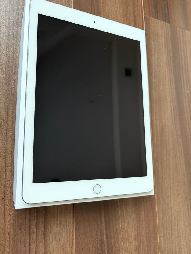 iPad本体 iPad6 128GB Wi-Fi