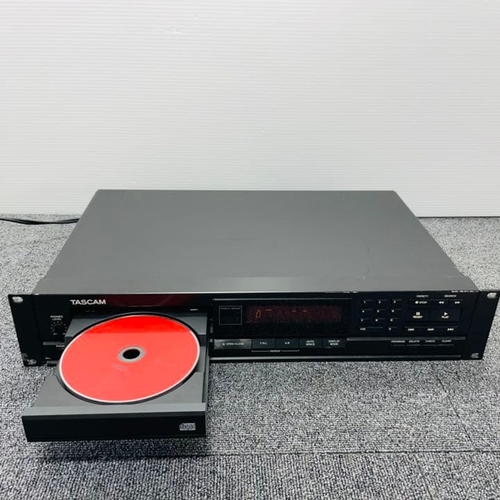 TASCAM タスカム　CDプレーヤー　CD-401 業務用CDプレーヤー
