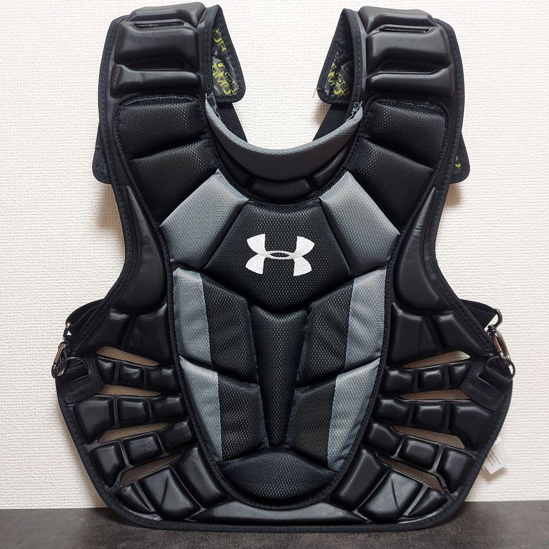 あ*わ様 UA　アンダーアーマー　キャッチャー防具　プロテクター　レッグガード