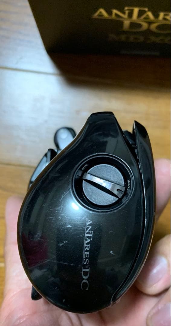 23アンタレスDCMD 右巻き　シマノ　ベイト　リール