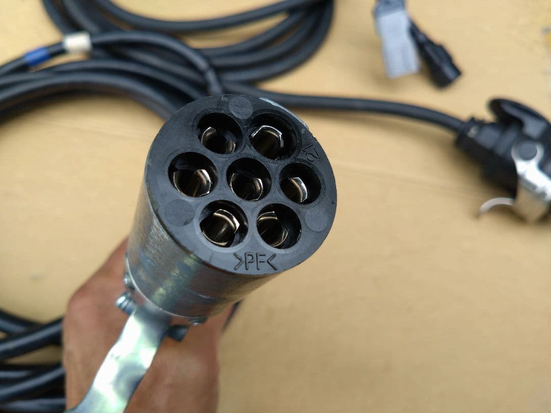 【トレーラーケーブル】三菱ふそう用