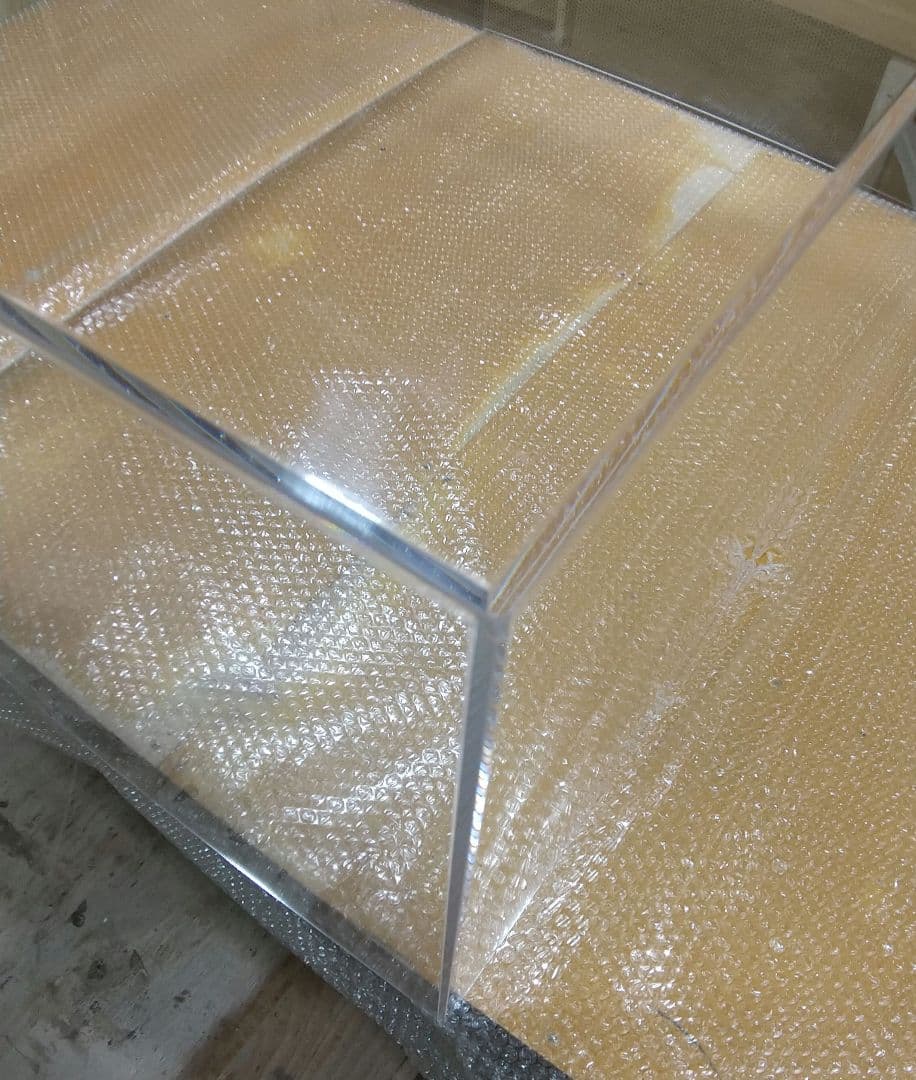 大型透明アクリルボックス 店舗什器 ディスプレイ