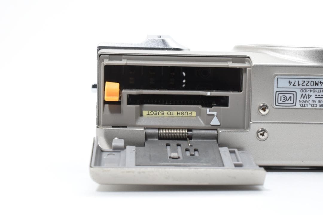 フジフィルム　FUJIFILM FinePix F710 ≪動作良好≫