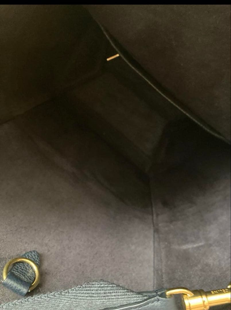 ✳︎mimiさま✳︎【美品】CÉLINE ネイビー サングル　ミディアム