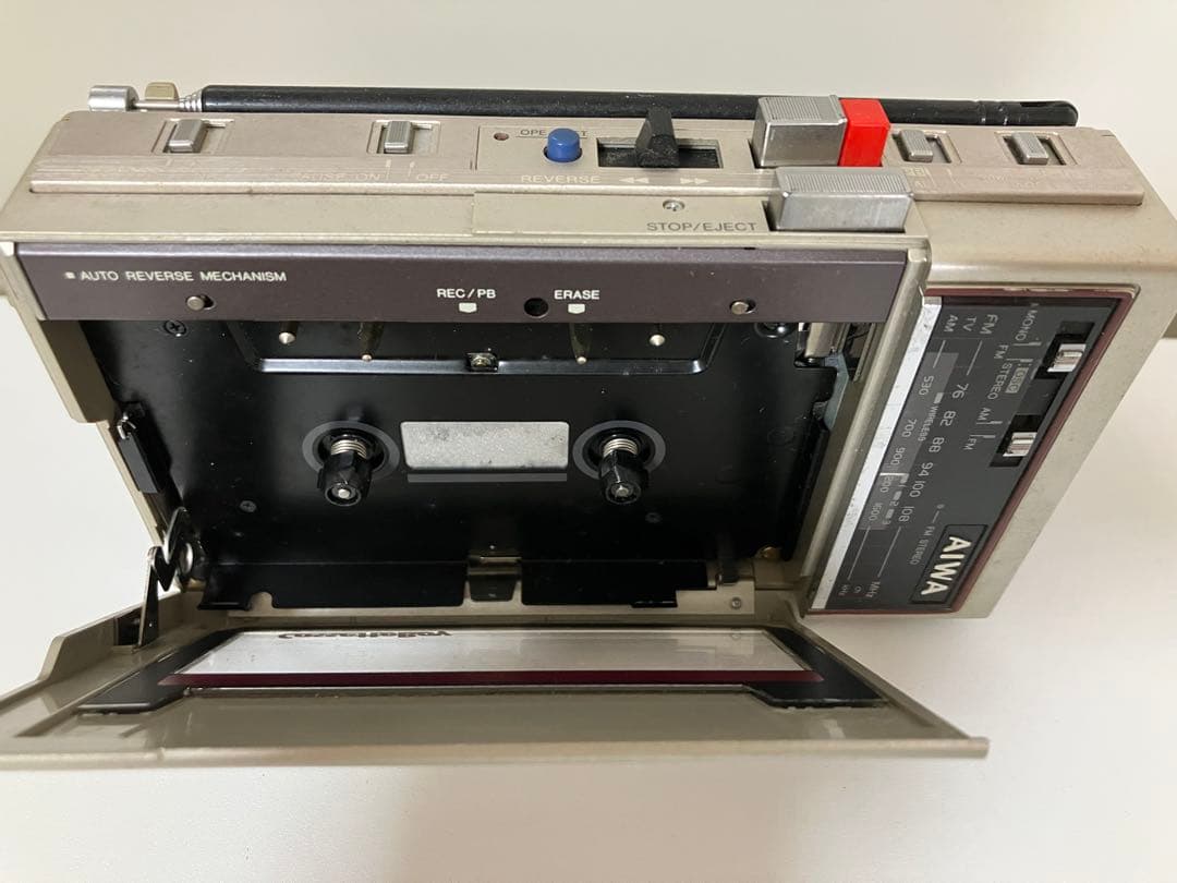AIWA HS-J2 カセットレコーダー　ジャンク品