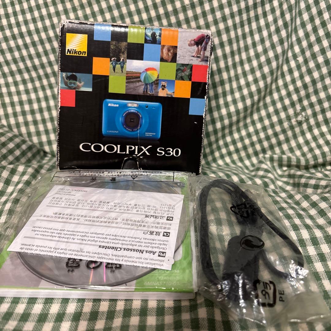 nikon coolpix s30 デジカメ 動作確認済 付属品付