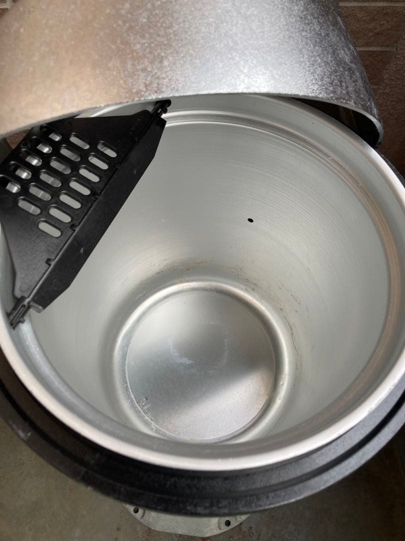 屋外用ステンレス灰皿　jT