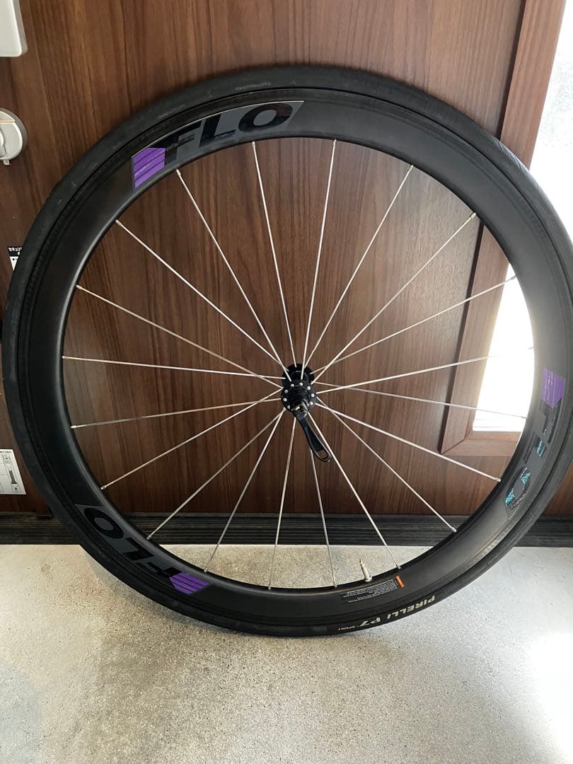 FLO カーボンディープリムホイール