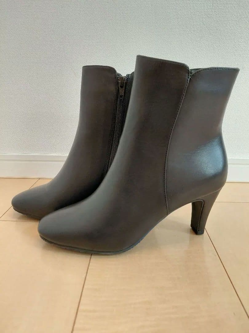 【新品未使用】PIEDI NUDI ピエディヌーディ ショートブーツ 24.5