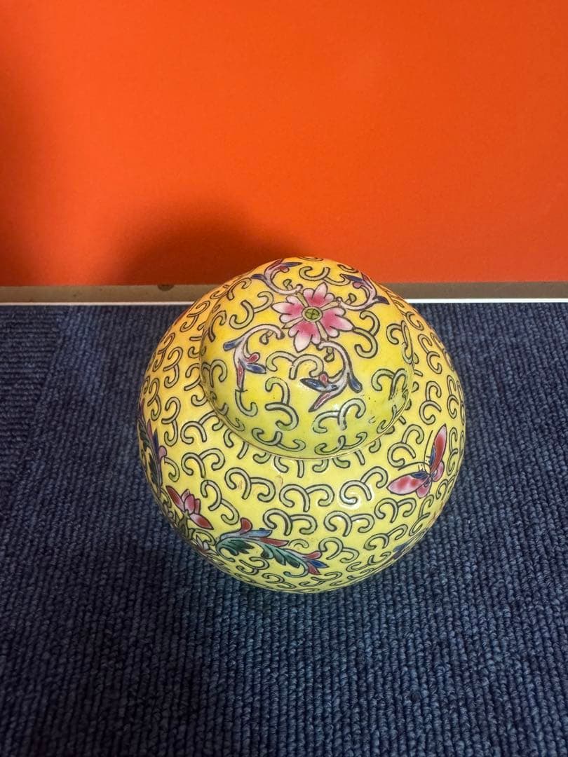 1756  中国骨董　景徳鎮　黄色　茶入　時代物