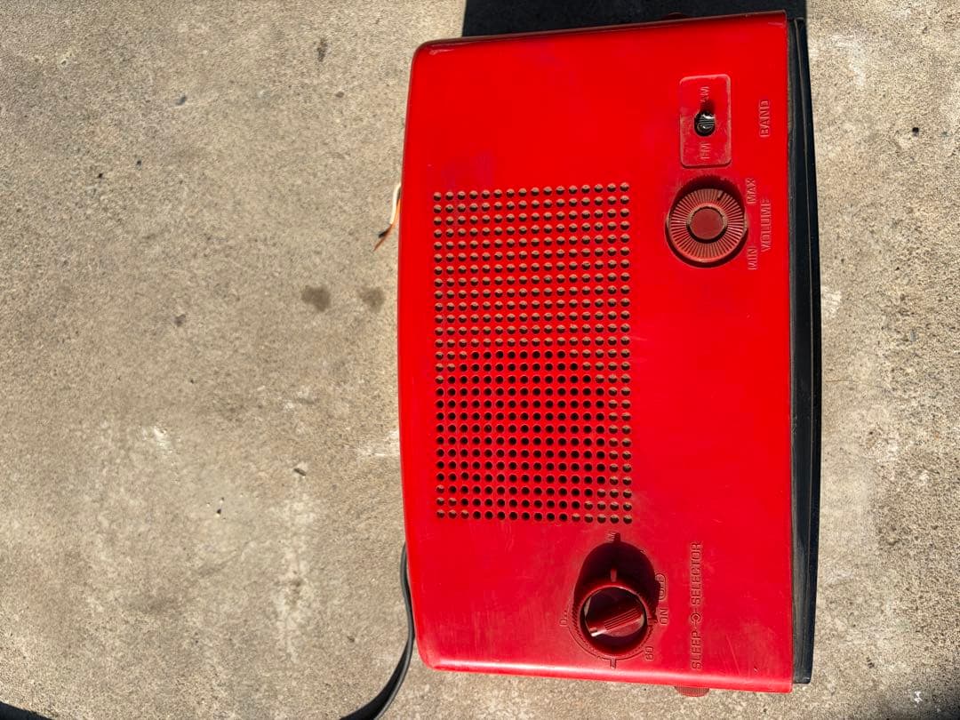 ナショナル　パタパタ時計　赤　レトロ ラジオチューナー　置き時計