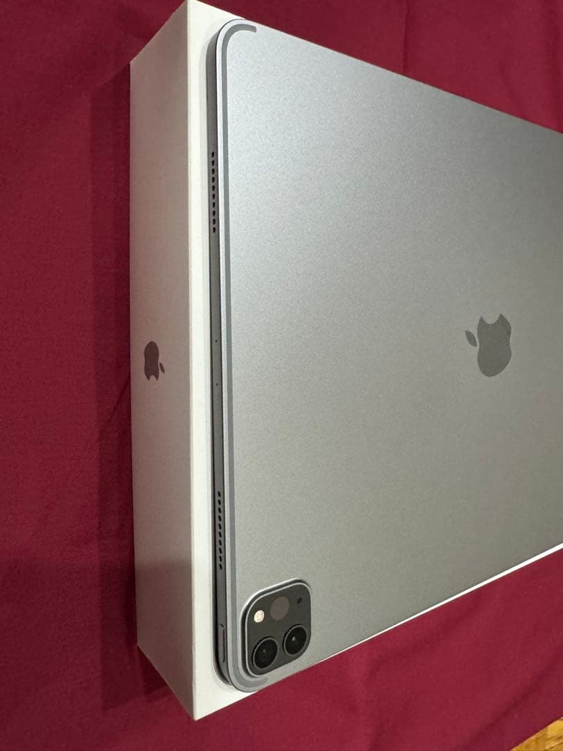 iPadPro12.9インチ(第6世代)1TB Wi-Fi クリアケース付き