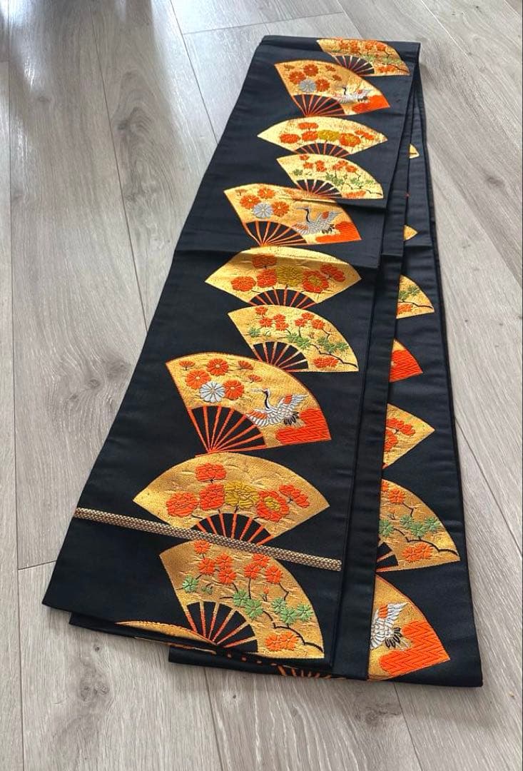 美品 七五三 7歳向け 正絹振袖＋袋帯セット 豪華金彩刺繍入り 古典柄 お祝い用