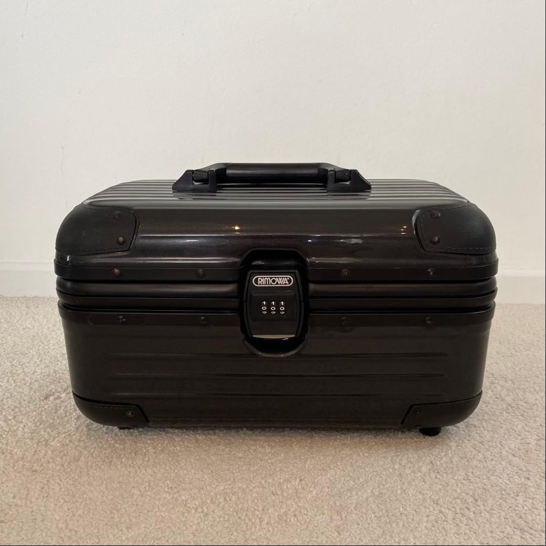 RIMOWA Samba Nova ビューティケース 18L グロスブラック