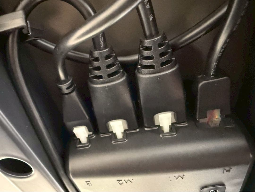 SI262☆極美品☆モッティ☆昇降式☆デスク☆高さ調整☆電動昇降☆Poka3