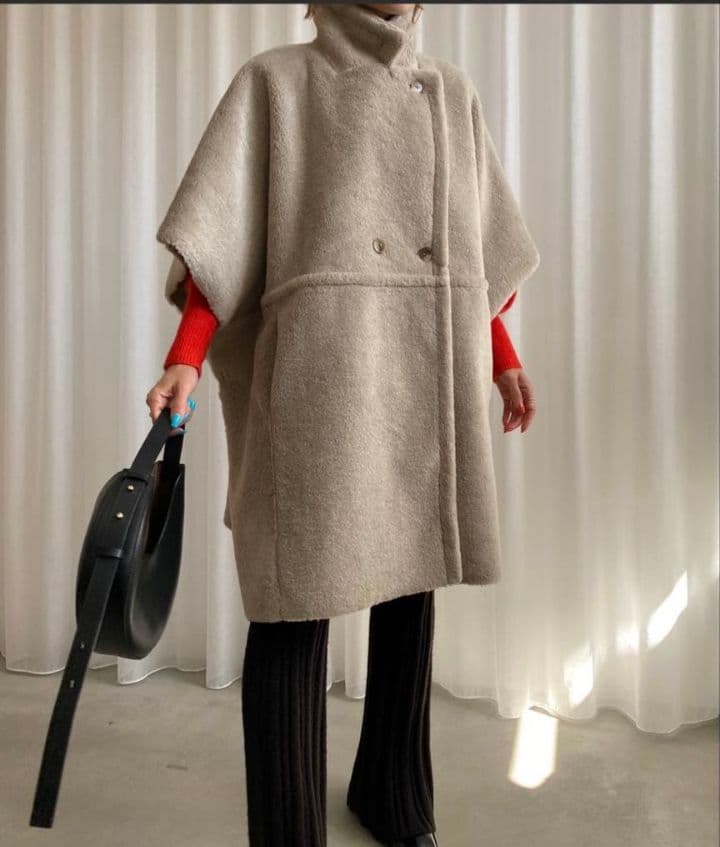 paripari様　AMERI　極美品　ベージュ　ポンチョコート　リバーシブル