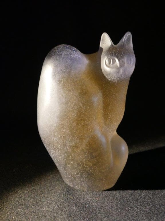 ドームクリスタルフィギュア　座る猫　世界限定150/500　値下げ