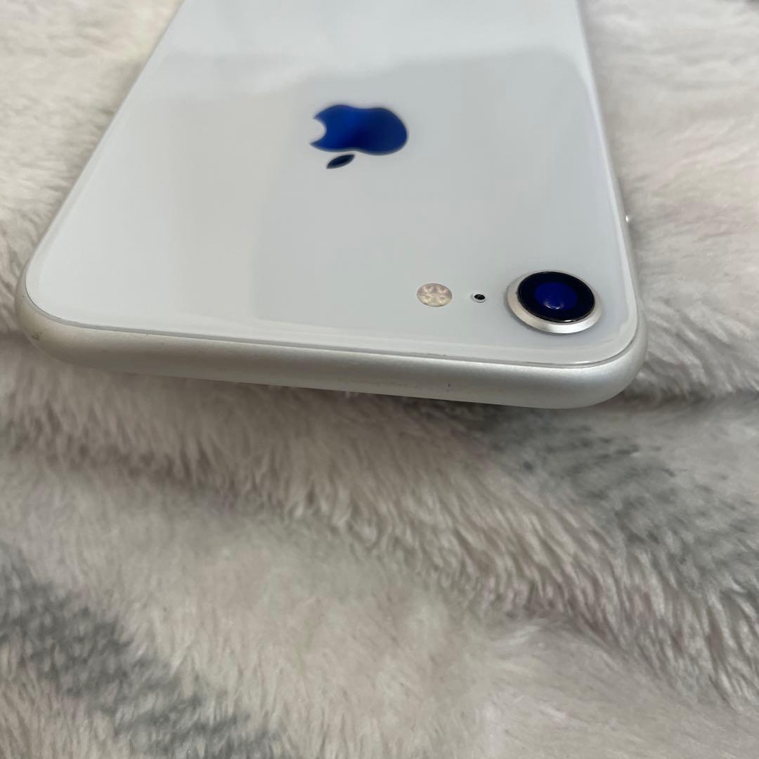 Apple iPhone 8 シルバー 68GB
