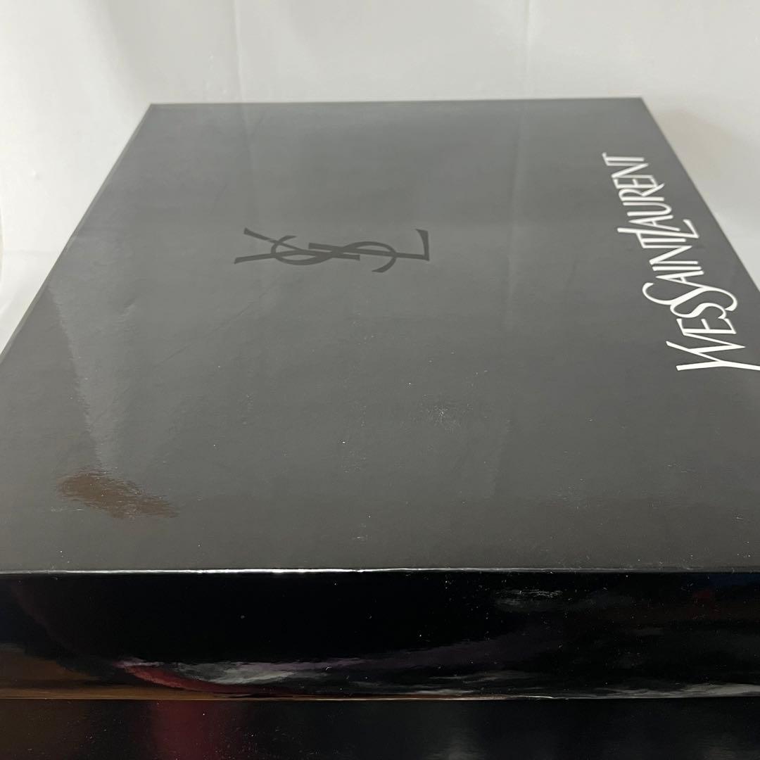 美品未使用　イヴサンローラン　文字ロゴハーフケット　140×100cm